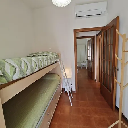 L01 - Trilocale Fronte Mare Con Privata Numana