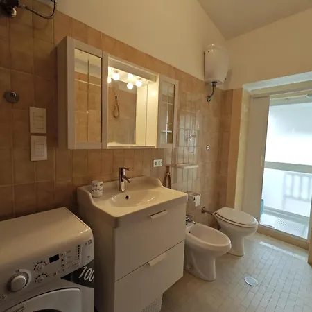 L01 - Trilocale Fronte Mare Con Privata Apartment *