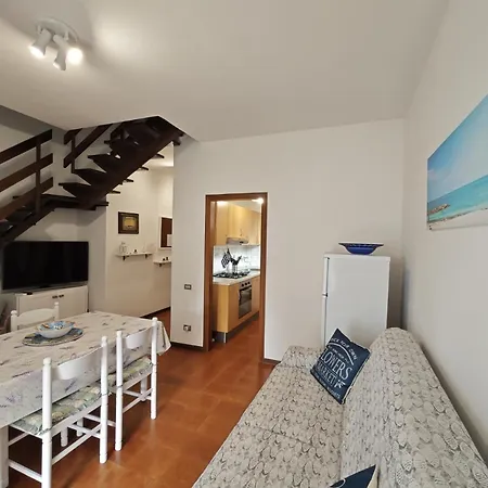 Apartment L01 - Trilocale Fronte Mare Con Privata *