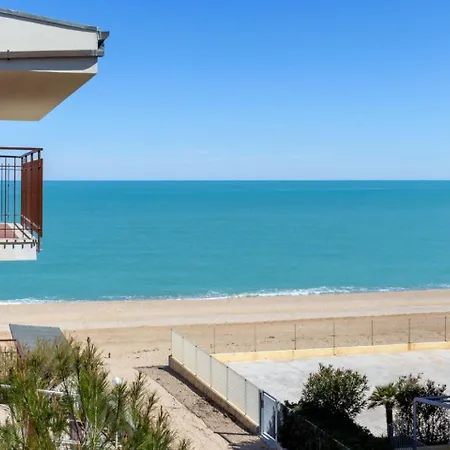 L01 - Trilocale Fronte Mare Con Privata * Numana