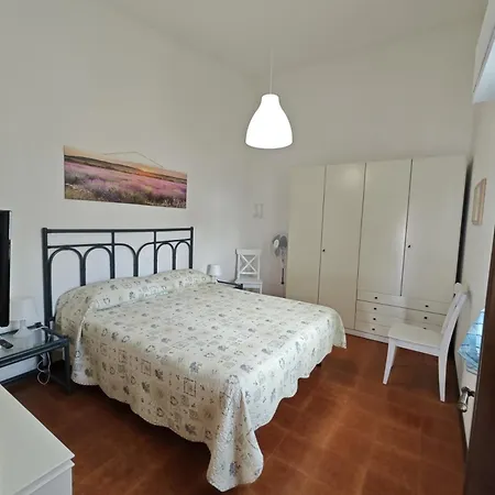 L01 - Trilocale Fronte Mare Con Privata * Numana