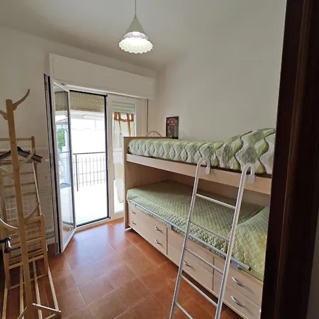 L01 - Trilocale Fronte Mare Con Privata * Numana