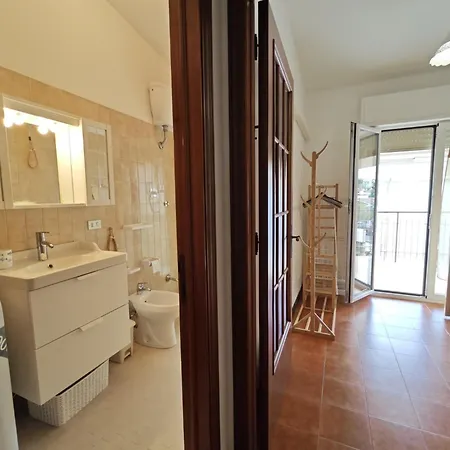 Apartment L01 - Trilocale Fronte Mare Con Privata Numana