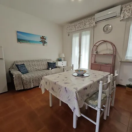 L01 - Trilocale Fronte Mare Con Privata * Numana